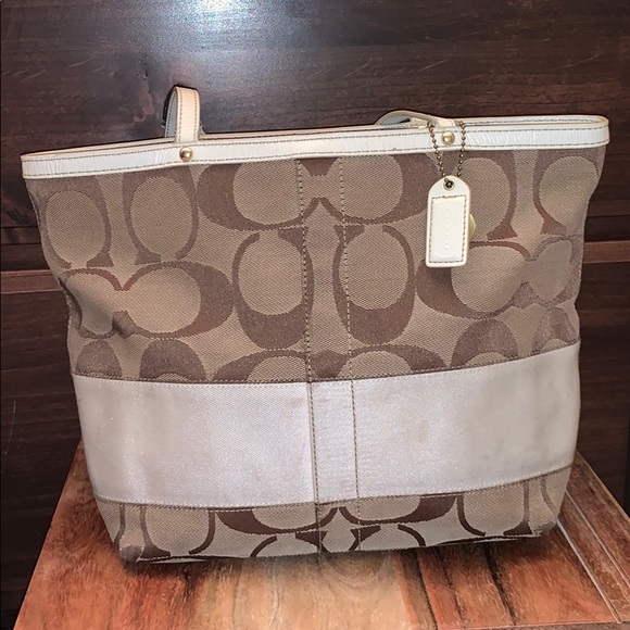 Coach Bag - Picture 1 of 4